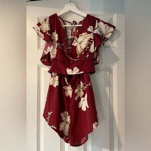 2-piece fun tropical outfit.  Halter top with tie.  Shorts bottom.